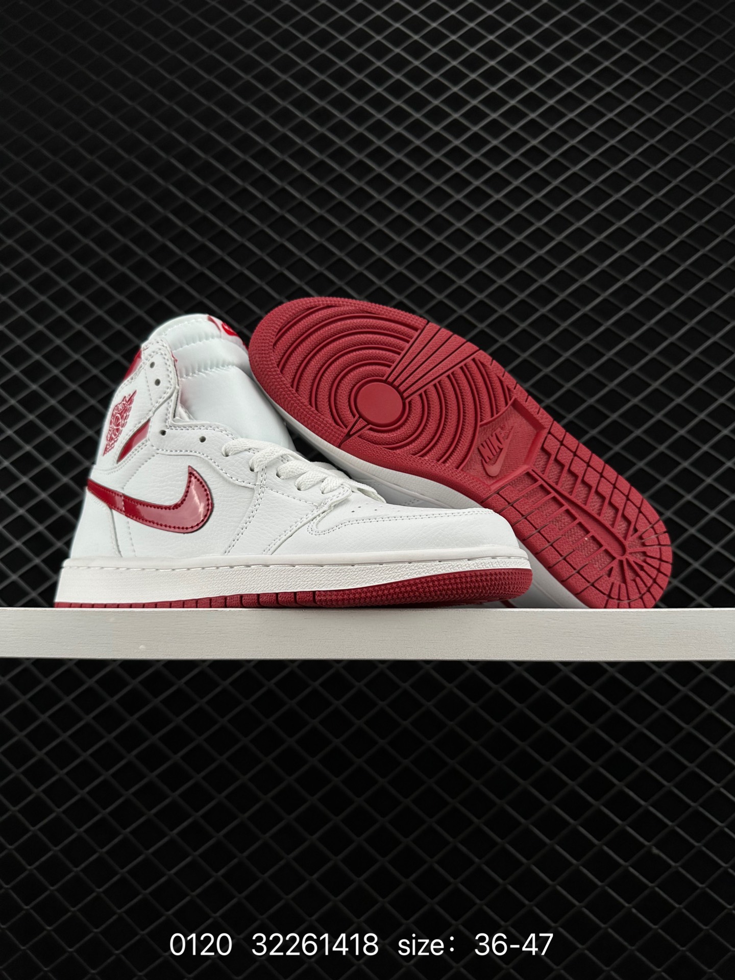 Nike Air Jordan 1 Retro High OG”Black/White“